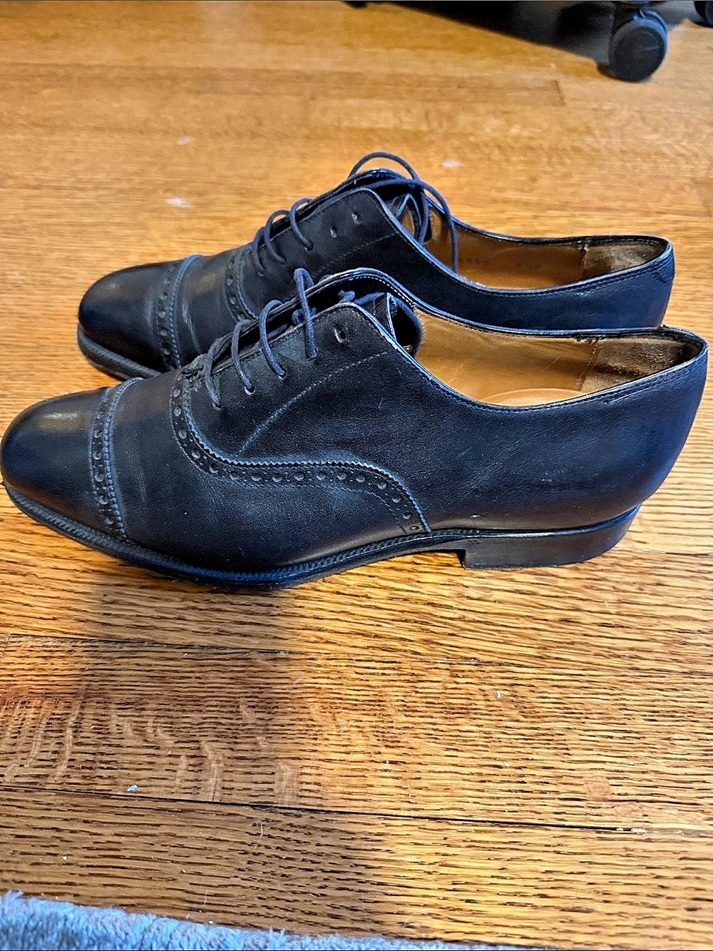 Ralph Lauren Men's Black Cap Toe Oxfords